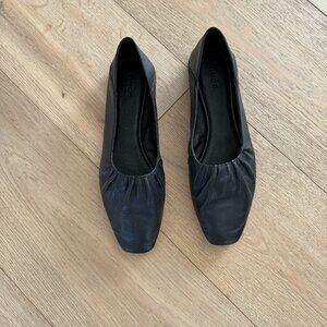 Vince Kali Ballet Flats 8.5
